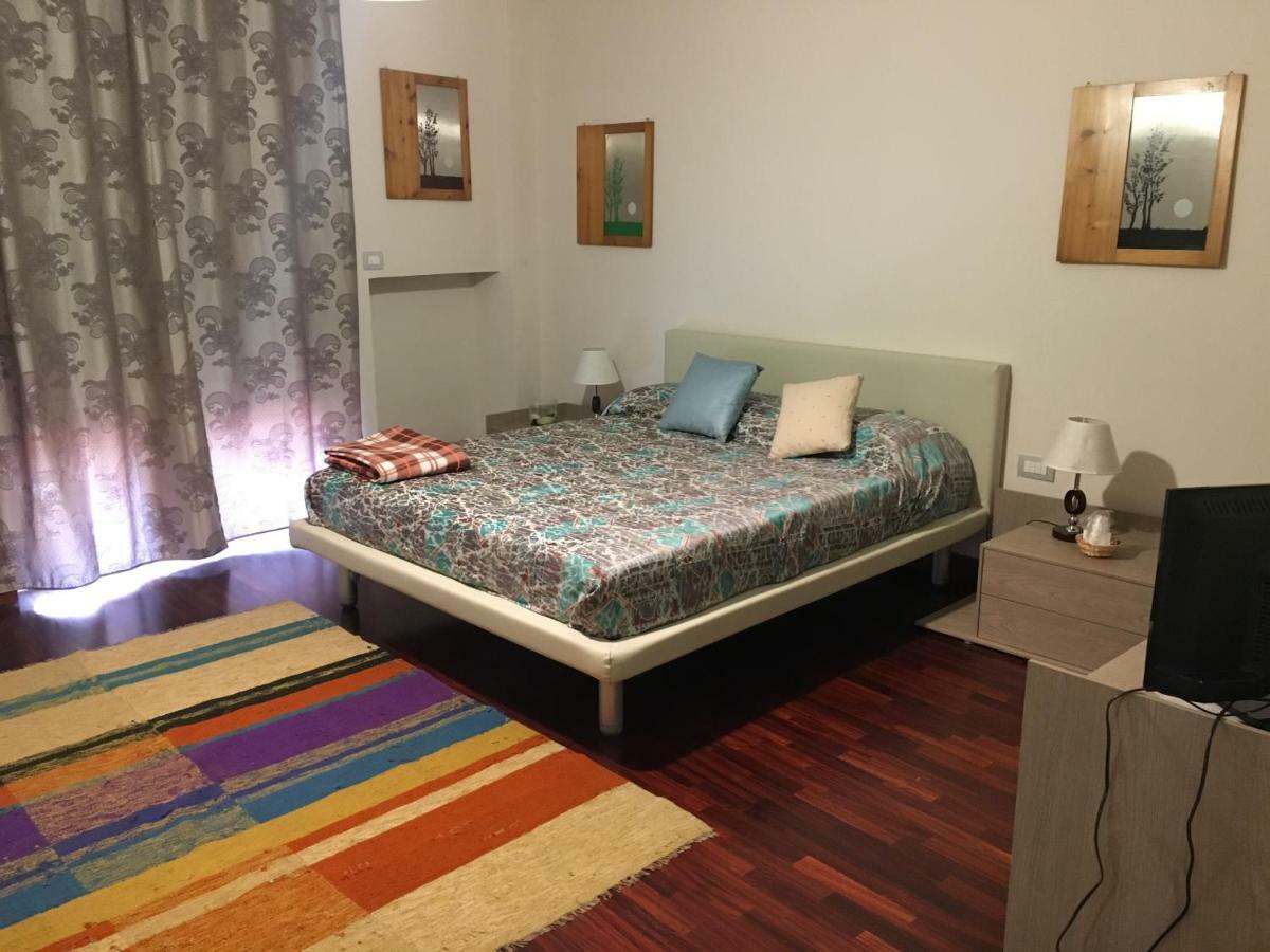 Gioviale Rooms Portici Ngoại thất bức ảnh